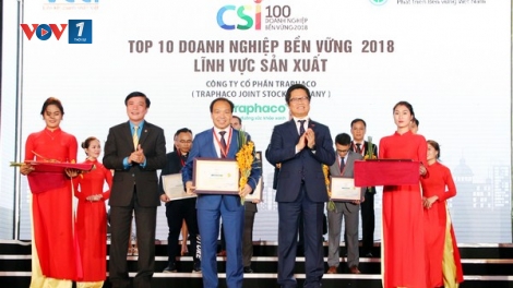 Trao giải top 10 doanh nghiệp bền vững tại Việt Nam (23/12/2018)