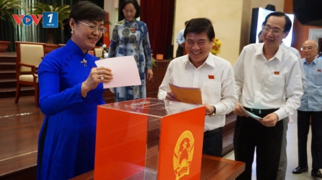 Phiếu tín nhiệm thấp: Để cán bộ soi mình (12/12/2018)