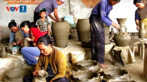 Triển khai các chương trình phát triển làng nghề (5/2/2018)