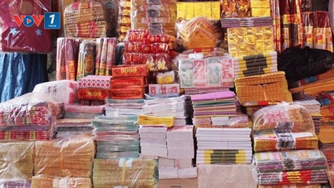 Đốt hàng tấn vàng mã, dâng bánh dày 3 tấn – tiền nhân sẽ "chứng" hay "quở"? (28/02/2018)