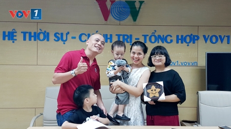 Hành trình đưa hạt gạo lên mặt tranh, rồi đưa những bức tranh gạo đó đến với khách hàng ở nhiều nơi trong nước và trên thế giới (09/03/2018)