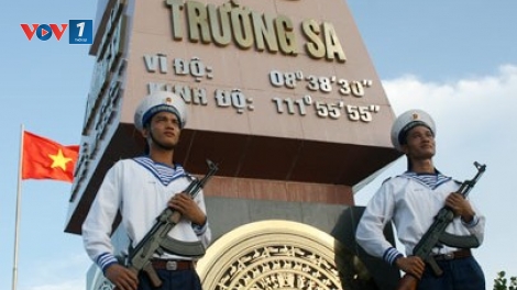Bài 3 loạt bài “Kê cao Tổ quốc - Trách nhiệm và tình cảm của những người lính thợ với Trường Sa”  (28/3/2018)