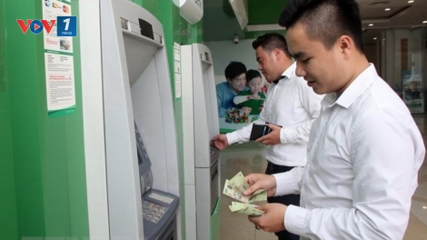 Cải cách chính sách tiền lương: Không để vì lương mà chạy đua chức vụ (11/5/2018)