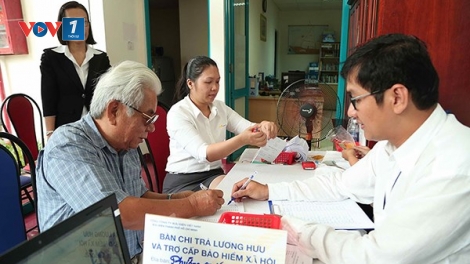 Tăng tuổi nghỉ hưu, sự thay đổi chính sách dù theo hướng nào cũng phải vì quyền lợi chính đáng của người lao động (7/5/2018)