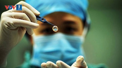Từ câu chuyện của hai bé ở Hà Nội hiến giác mạc, dấy lên phong trào đăng ký hiến giác mạc với hàng nghìn người tham gia (7:40 giây)