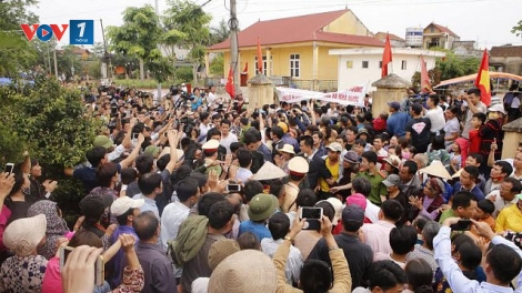 Loạt bài "Cấp ủy ở đâu khi địa bàn xảy ra điểm nóng?" Phần 2 "Có hay không việc lúng túng do bất ngờ bị động?" (23/8/2018)