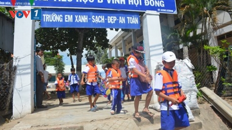Vùng lũ nỗ lực trong năm học mới (7/9/2018)