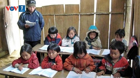 Ngành giáo dục chăm lo đời sống giáo viên, học sinh có hoàn cảnh khó khăn dịp Tết Nguyên đán (25/1/2019)