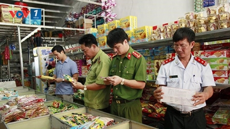 Cao điểm kiểm tra thị trường giáp Tết, phát hiện nhiều vi phạm (10/1/2019)