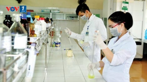 Viện Sức khỏe nghề nghiệp và môi trường, Bộ Y tế, nhận tư vấn, xét nghiệm nước miễn phí cho người dân Hà Nội chịu ảnh hưởng từ sự cố ô nhiễm nước sông Đà (19/10/2019)