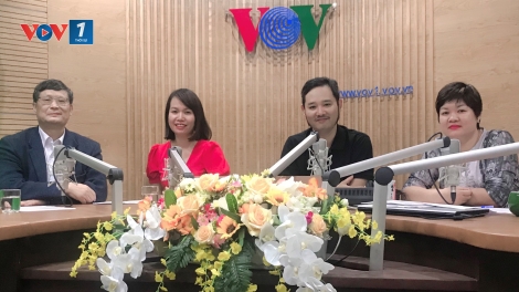 Địa phương được chọn sách giáo khoa: Làm sao để tránh độc quyền và lợi ích nhóm? (26/11/2019)