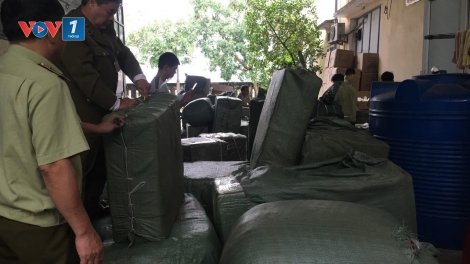 Hà Tĩnh thu giữ 3.000 kính mắt, túi, giày nhái thương hiệu nổi tiếng (5/11/2019)
