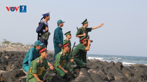 Mùa xuân của những người gác trạm đèn biển Cồn Cỏ (2/2/2019)
