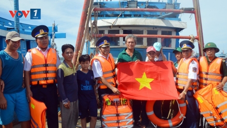 Ngư dân và niềm tin vươn khơi bám biển (14/2/2019)
