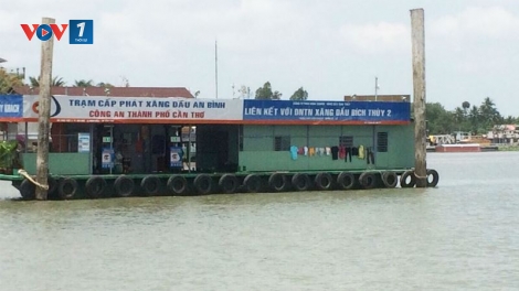 Thành phố Cần Thơ: Bè xăng dầu bị phát hiện vi phạm, nhưng vẫn ngang nhiên hoạt động (1/3/2019)