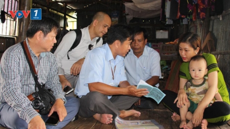 Bác sỹ trẻ 13 năm gắn bó với bệnh nhân nghèo vùng sông nước (25/6/2019)
