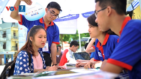 Sau hơn 20 năm đồng hành cùng sĩ tử - Chương trình Tiếp sức mùa thi năm nay có những điểm mới gì? (24/6/2019)