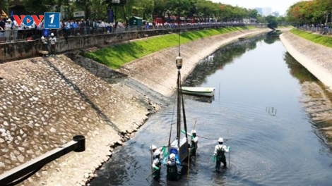Xử lý sông Tô Lịch: Sao cứ "trống đánh xuôi, kèn thổi ngược"? (19/7/2019)