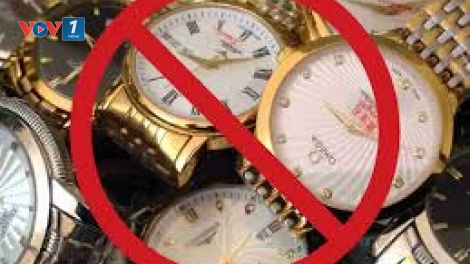 Quản lý thị trường Quảng Nam tạm giữ hơn 1000 chiếc đồng hồ do nước ngoài sản xuất giả mạo nhãn hiệu Thụy Sĩ (26/7/2019)
