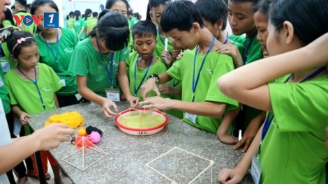 Người ươm hạt mầm khát vọng cho những trẻ kém may mắn (18/8/2019)