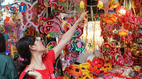 Đồ chơi truyền thống hút khách dịp Tết Trung thu (10/9/2019)