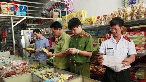 Tăng cường công tác quản lý an toàn thực phẩm chuẩn bị Tết Nguyên đán Canh Tý 2020 (13/1/2020)