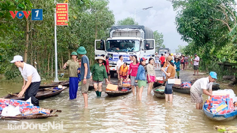 Hành trình chuyến xe cứu trợ về Quảng Bình của các tài xế tỉnh Hòa Bình (29/10/2020)