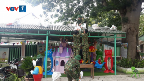 Các tỉnh miền Trung yêu cầu người dân không ra khỏi nhà, người lao động nghỉ việc để tránh bão (27/10/2020)