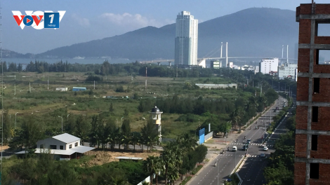 Loạt phóng sự “Ồ ạt phân lô bán nền: lỗ hổng trong quản lý tài nguyên đất đai” – Phần 2 nhan đề: "Hệ lụy từ cơn lốc phân lô bán nền" (6/10/2020)