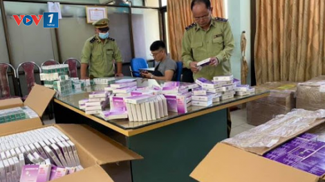 Hà Nội phát hiện cơ sở nhập trôi nổi thuốc kháng sinh để phân phối cho các hiệu thuốc ngoại tỉnh (24/11/2020)