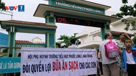 Khánh Hòa: Cần sớm làm rõ việc học sinh Tiểu học bị bớt xén suất ăn (8/11/2020)