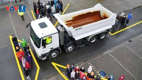 Bạn hữu đường xa: Lưu ý khi lái xe chạy gần container mà bạn phải biết (3/12/2020)