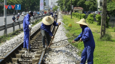 Doanh nghiệp đường sắt vay nợ để trả lương hơn 11 nghìn công nhân. Vì đâu nên nỗi? (24/2/2020)