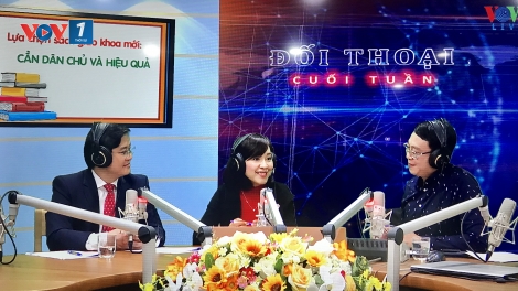 Lựa chọn sách giáo khoa mới: Cần dân chủ và hiệu quả (8/2/2020)