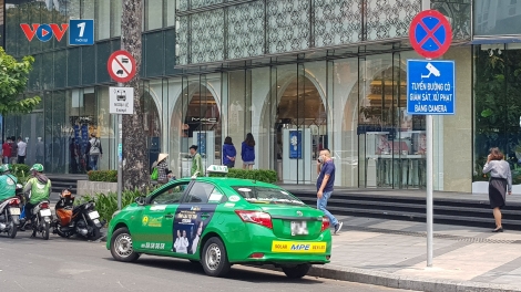 TP.HCM phạt nguội vi phạm giao thông qua camera, tài xế nói gì? (11/3/2020)