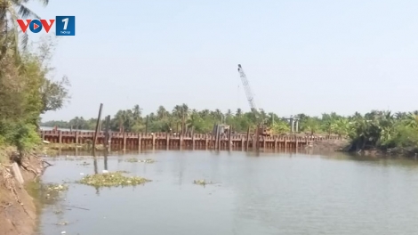 Chính quyền và người dân vùng sông nước Cửu Long "ứng phó" với hạn mặn (15/3/2020)