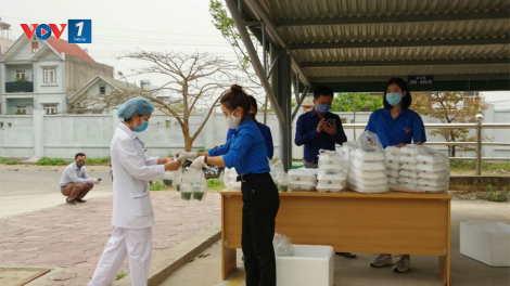 Chia sẻ bữa ăn hàng ngày với bệnh nhân, cùng nhau vượt qua Covid-19 (7/4/2020)