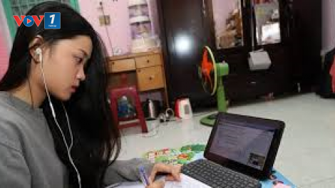Dạy và học thời COVID-19: Tinh giản chương trình, đẩy mạnh dạy học trực tuyến và trên truyền hình (2/4/2020)