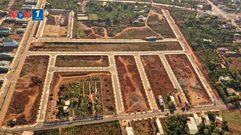Gia Lai: huyện Chư Sê cho một số cá nhân nợ gần 60 tỷ tiền trúng đấu giá đất trong nhiều tháng (26/5/2020)