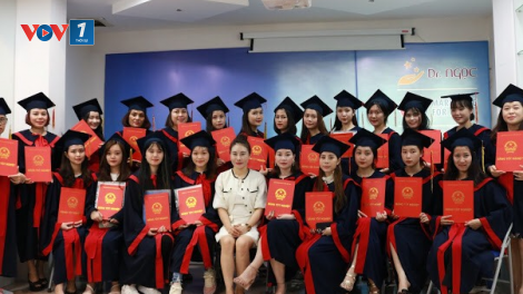 Nghề chăm sóc sắc đẹp ở Việt Nam phát triển như thế nào? (29/5/2020)