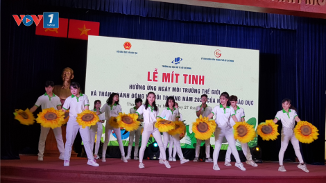 TPHCM: Hàng ngàn sinh viên tham gia lễ mít tinh ngày Môi trường thế giới (27/06/2020)