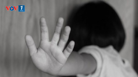 Loạt bài “Đừng khóc một mình”. Bài 2: Xâm hại tình dục học đường: Sau cổng trường có còn là vùng an toàn? (30/6/2020)