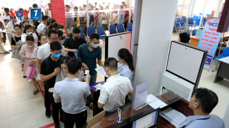 Hà Nội: Quá tải người làm thủ tục hưởng trợ cấp thất nghiệp (12/6/2020)