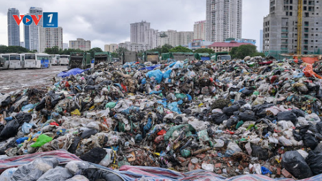 Bên hành lang Quốc hội:<br>Thải càng nhiều rác, phải trả càng nhiều tiền (12/6/2020)