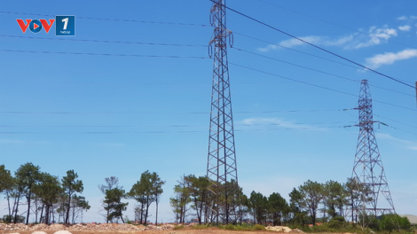 Quảng Bình: Tận thu đất san lấp công trình đe dọa mất an toàn đường dây điện 110kV (5/6/2020)