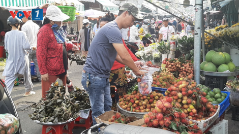 Tết Đoan Ngọ ở TPHCM: trái cây dồi dào, giá chỉ tăng nhẹ (25/06/2020)