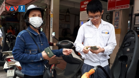 Tổng cục Quản lý thị trường và Petrolimex phối hợp chống gian lận trong kinh doanh xăng dầu (7/7/2020)