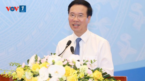 Công tác tư tưởng trước yêu cầu ngăn chặn, đẩy lùi sự suy thoái về đạo đức, lối sống trong tình hình mới (17/7/2020)