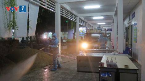 Bệnh viện Đà Nẵng đang được làm sạch, chuẩn bị mở cửa đón bệnh nhân (21/8/2020)