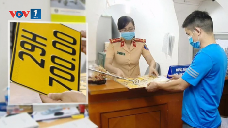 Ngày đầu thực hiện cấp biển số xe màu vàng tại Hà Nội (1/8/2020)
